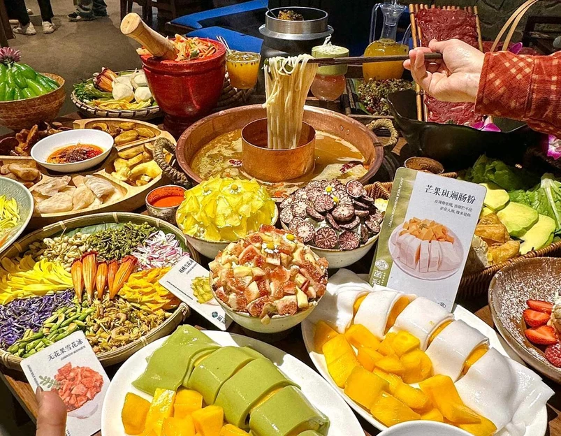 告庄东西双塔 - 西双版纳傣族自治州旅游 1