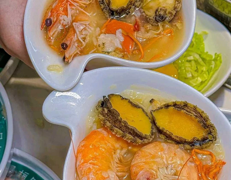 麦德龙(雁塔商场店)停车场 - 西安市旅游 1