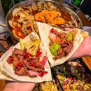 老戳子烤肉海鲜大排档(台东店) - 青岛市旅游 缩略图 4