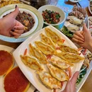老邻居·八鲜锅贴 海肠捞饭 鲅鱼饺子(高铁站店) - 威海市旅游 缩略图 1