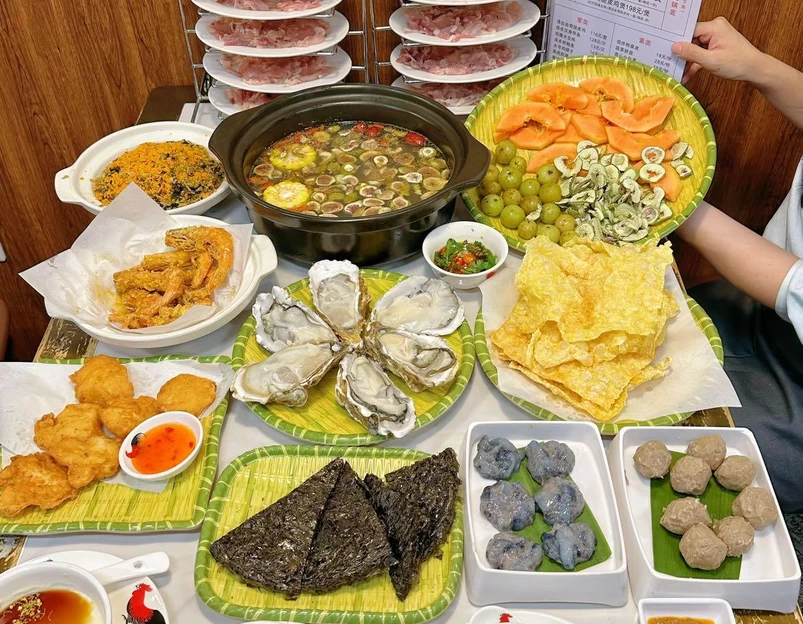 鸿鲜记鸡煲 - 深圳市旅游 1