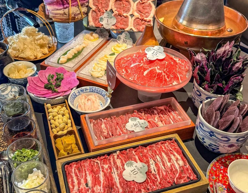 澜熹·铜锅涮肉·海鲜(五四广场店) - 青岛市旅游 1