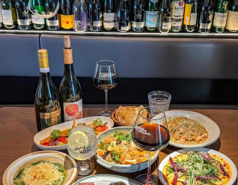 Geminis Coffee&Eatery Wine Bar(万象城) - 青岛市旅游 1
