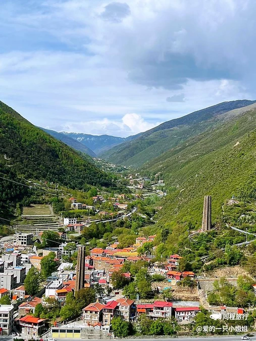 马尔康镇 - 阿坝藏族羌族自治州旅游