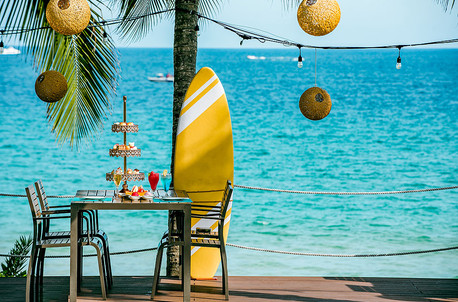 5天4晚·亚特+蜈支洲岛+南山+游艇+森林公园+海底餐厅海鲜晚餐私家团