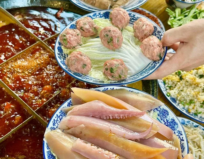 (先进)唐火锅 - 重庆市旅游 1