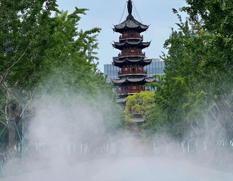 龙华寺 - 上海旅游 1