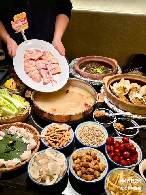 顺德公·广东猪肚鸡(领展中心城店) - 深圳市旅游