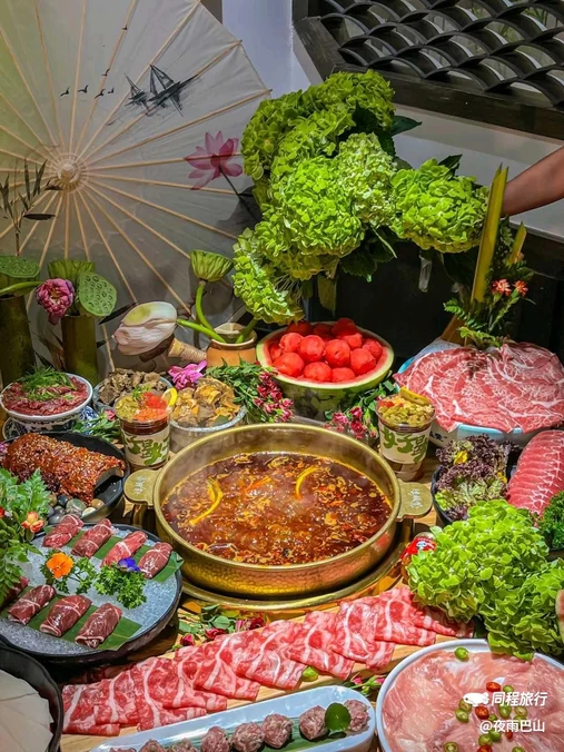 顺江商业广场地下停车场 - 成都市旅游