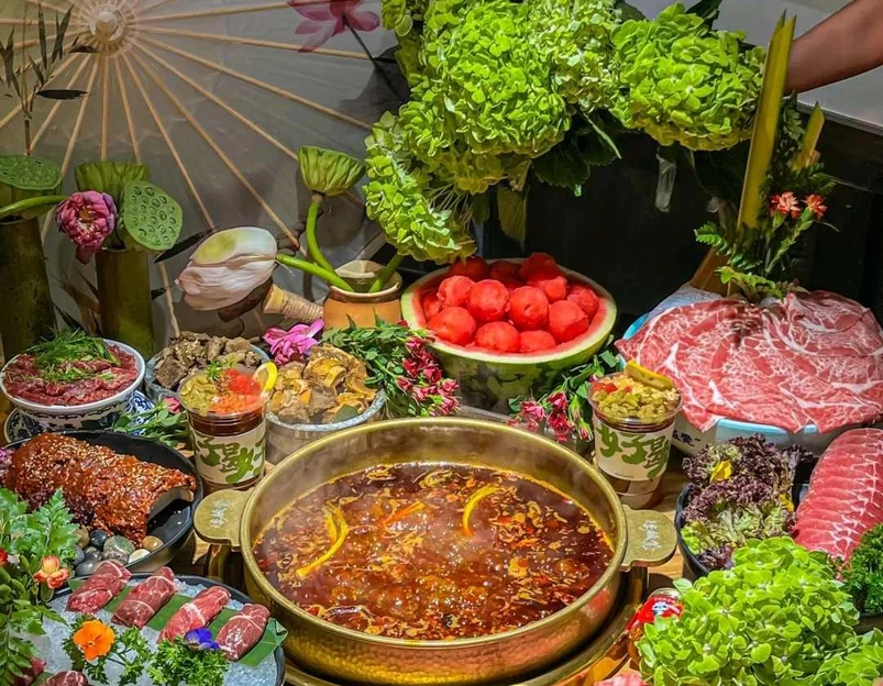 顺江商业广场地下停车场 - 成都市旅游 1