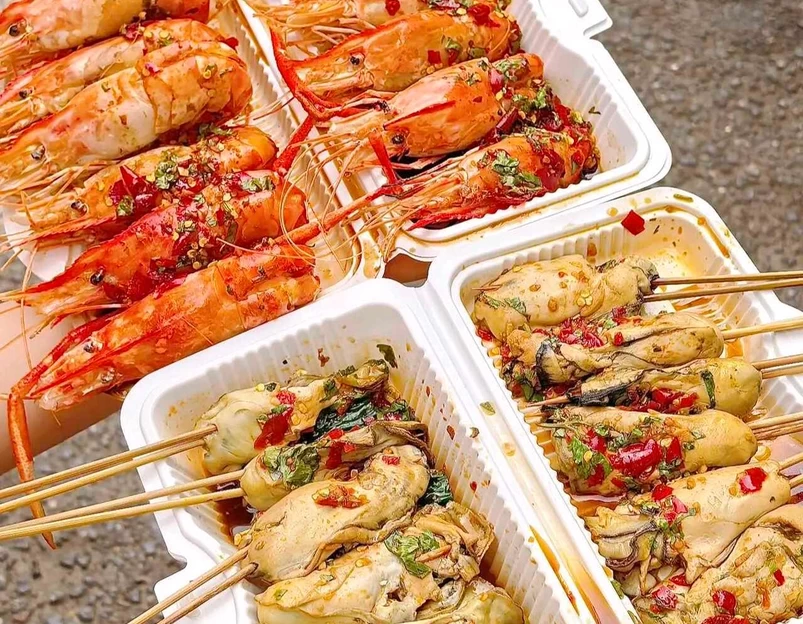 欧咕咕·碳炉牛杂煲(钟楼店) - 西安市旅游 1