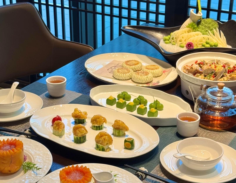 蓝鲸海鲜·赣菜餐厅(省博物馆店) - 南昌市旅游 1