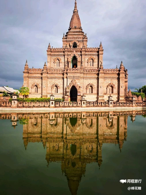 瑞丽古城 - 德宏傣族景颇族自治州旅游
