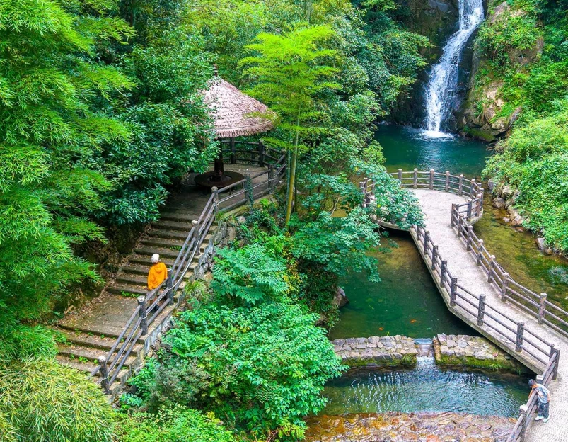 龙潭飞瀑 - 杭州市旅游 1