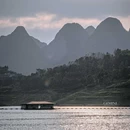 万峰湖景区 - 黔西南布依族苗族自治州旅游 缩略图 6
