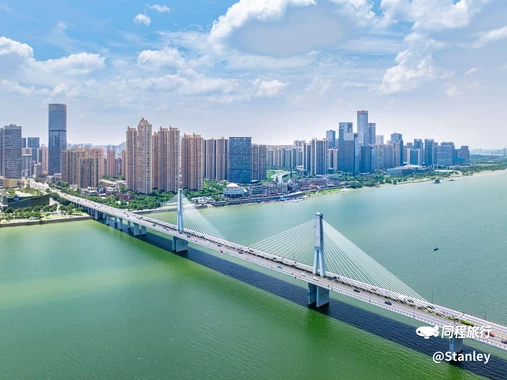 长沙梅溪湖金茂豪华精选酒店 - 长沙市旅游