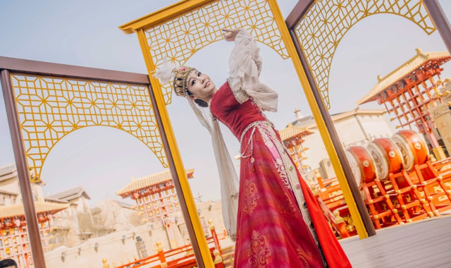 漫葡·看见贺兰沉浸式演艺小镇