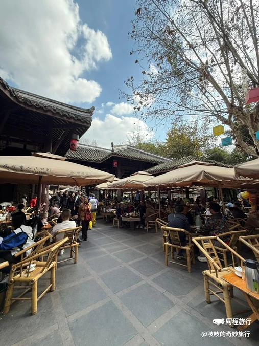 鹤鸣老戏台(人民公园店) - 成都旅游