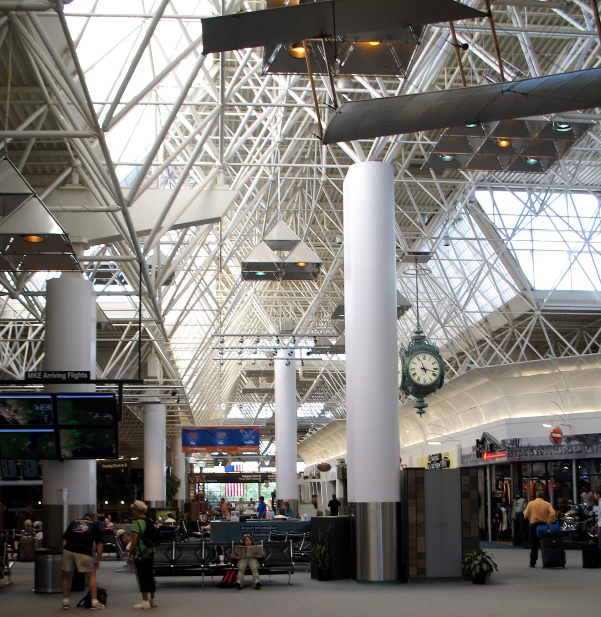 General Mitchell International Airport