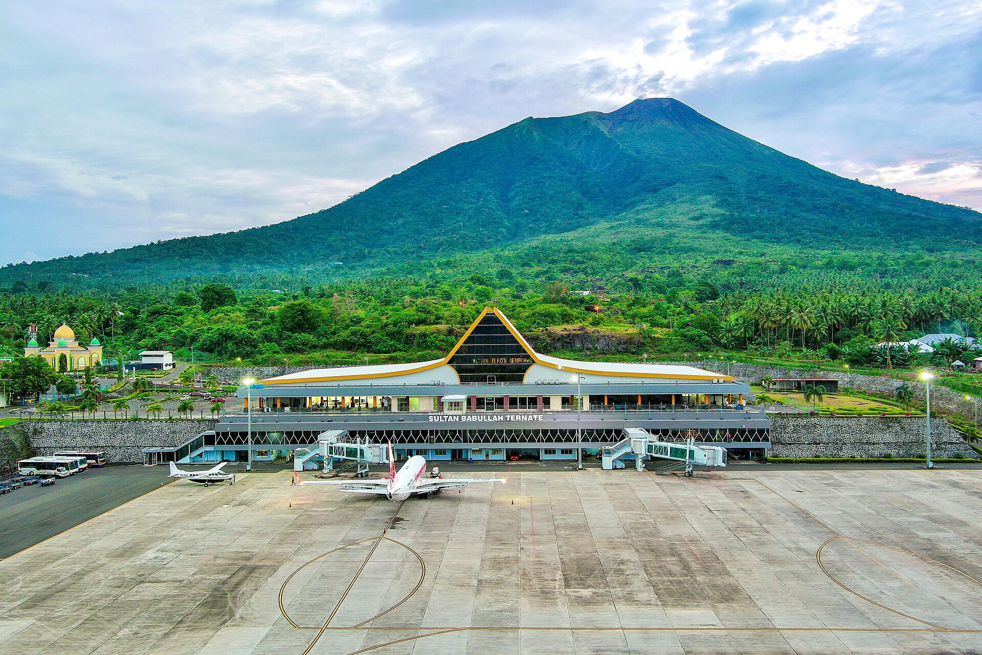 Sultan Babullah Airport