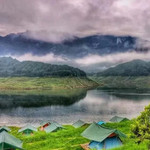 瓦屋山花海露营