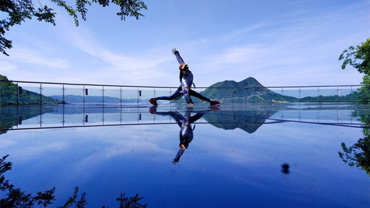 滴水崖瀑布生态旅游风景区
