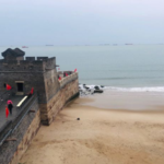 山海关老龙头免费沙滩浴场
