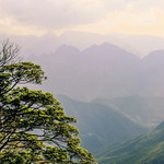 圣堂山旅游风景区
