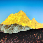 夏诺多吉雪山