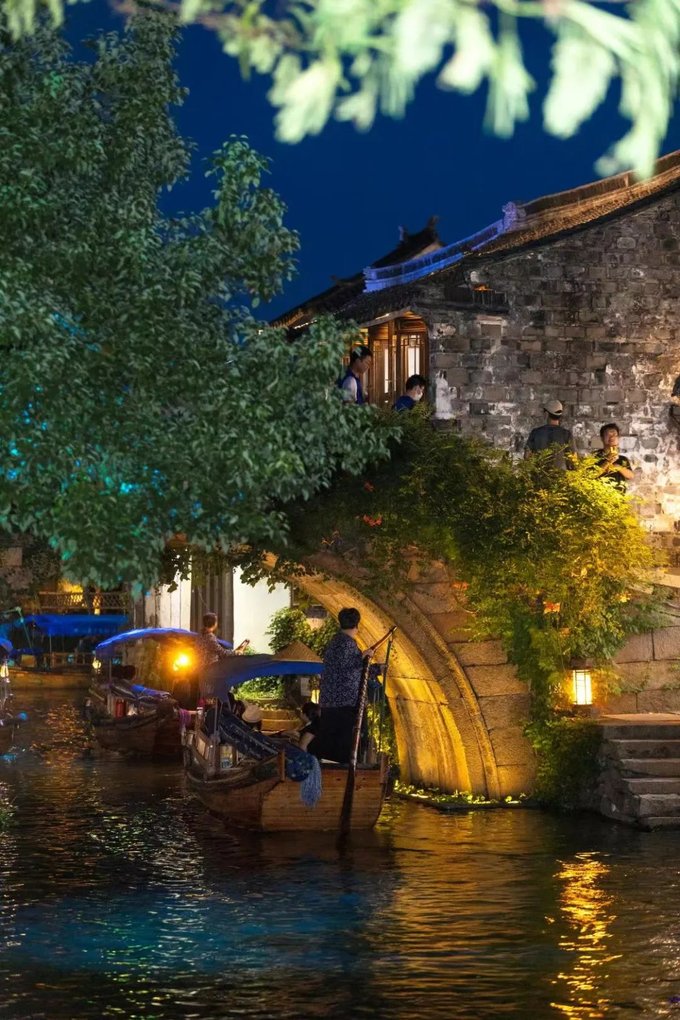 周庄古镇｜盈盈一水间，愈夜愈周庄 - 周庄游记攻略【同程旅游攻略】