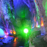 黑洞峡谷