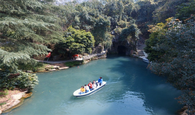 地下长河景区