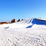 吴忠塞上滨河滑雪场