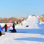卧虎山戏雪乐园