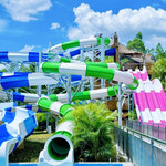 森波拉冰川水谷