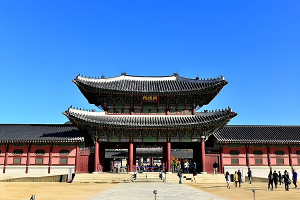 4天3晚·韩国首尔+景福宫+南山公园+南怡岛+星空图书馆+9人小团旅游