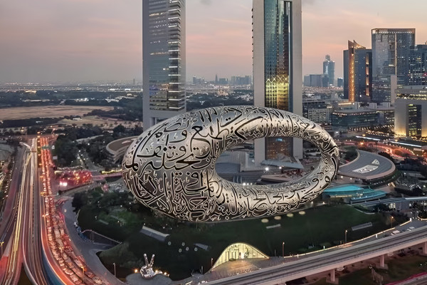 6天4晚·迪拜+阿布扎比+谢赫扎耶德清真寺+卢浮宫+哈利法塔跟团游