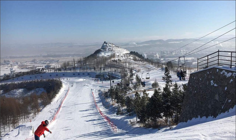 华体会- 华体会体育官方网站- 华体会体育APP下载鄂产滑雪板滑到阿尔卑斯山