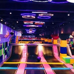 欢跳·酷跳蹦床公园新区店