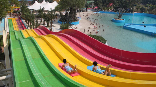 吉安奥体华清水世界