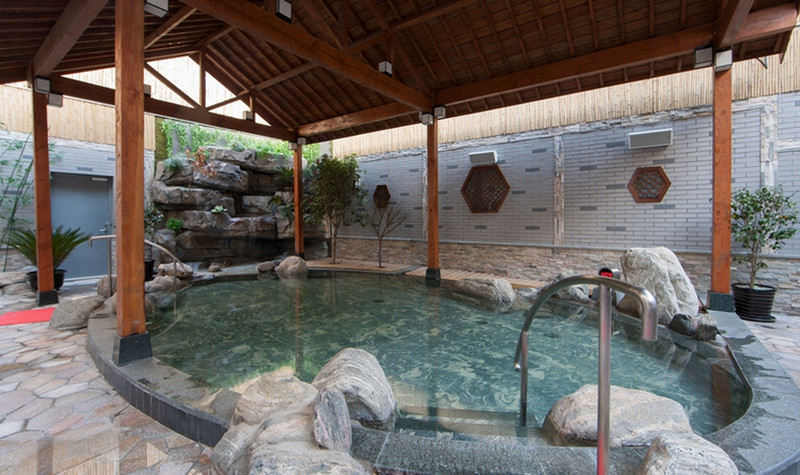 汤连得温泉馆宝山店