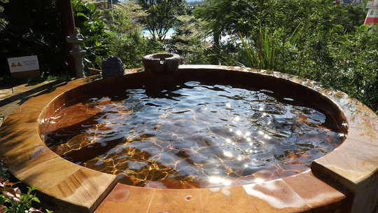 英德喀斯特汤泉水世界